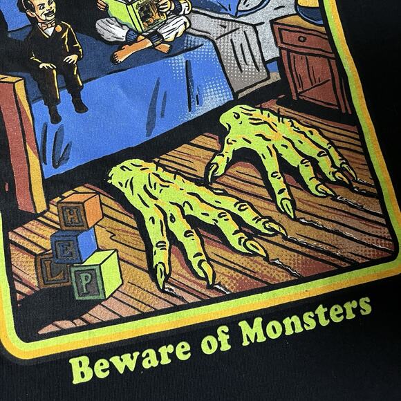 Goosebumps Shirt Mens Small Monsters RL Stine Graphic Horror TV Movie - Picture 3 of 8